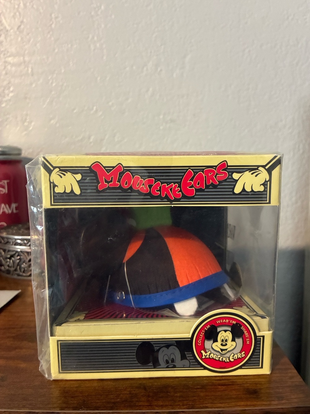 NEW Disney Parks Authentic GOOFY MousekeEars Collectible Mini Ear Hat Keychain